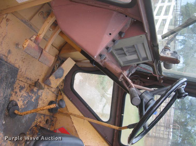 image for item DC2494 1984 Case 580 Super E backhoe