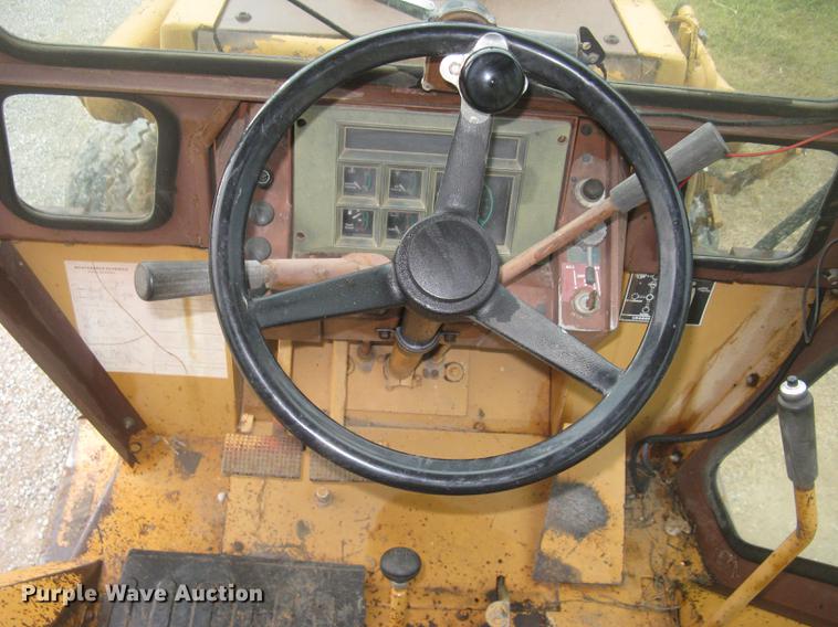 image for item DC2494 1984 Case 580 Super E backhoe