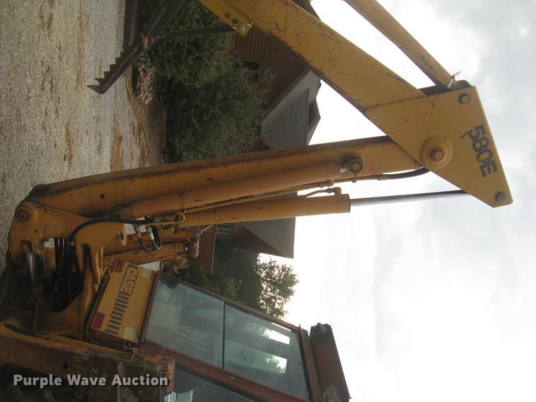 image for item DC2494 1984 Case 580 Super E backhoe