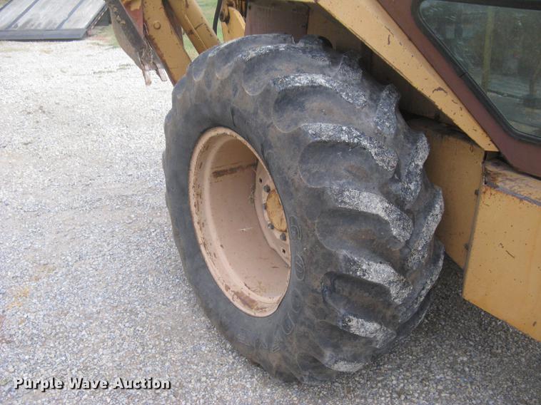 image for item DC2494 1984 Case 580 Super E backhoe