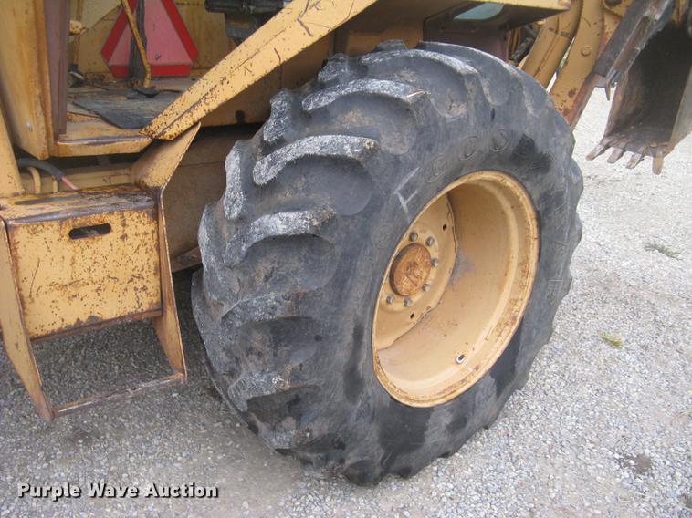 image for item DC2494 1984 Case 580 Super E backhoe