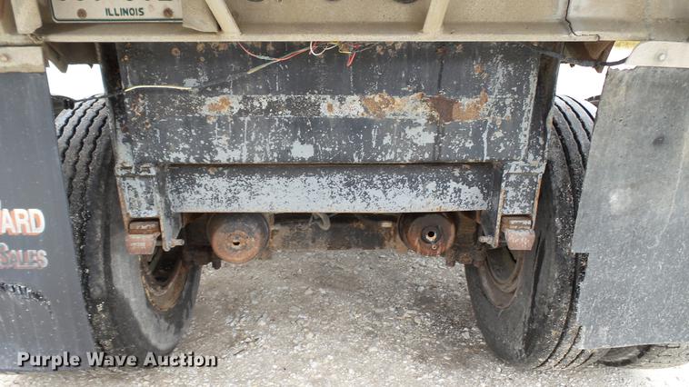 image for item DC2604 1981 Fruehauf end dump trailer