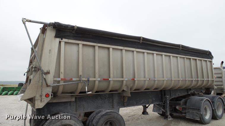 image for item DC2604 1981 Fruehauf end dump trailer