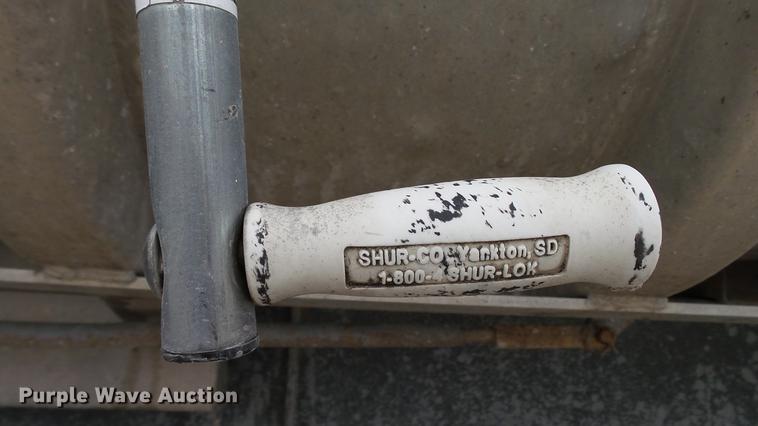 image for item DC2604 1981 Fruehauf end dump trailer