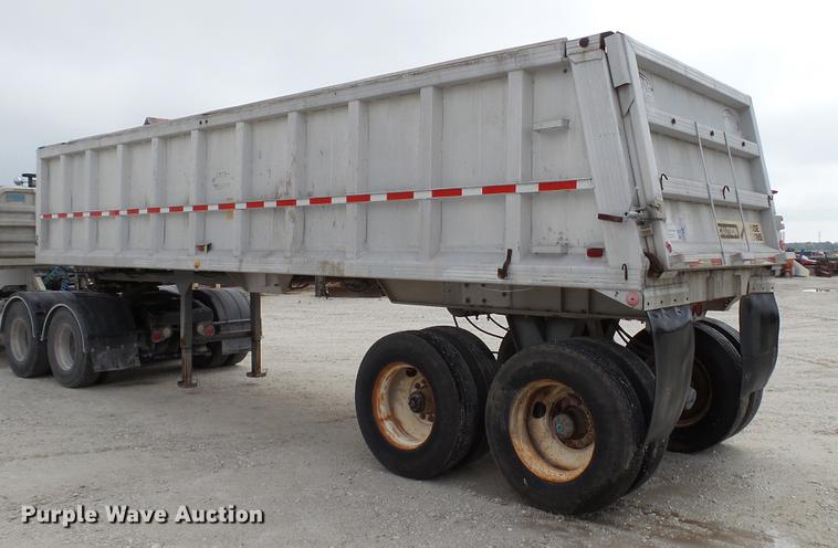 image for item DC2605 1980 Travis end dump trailer
