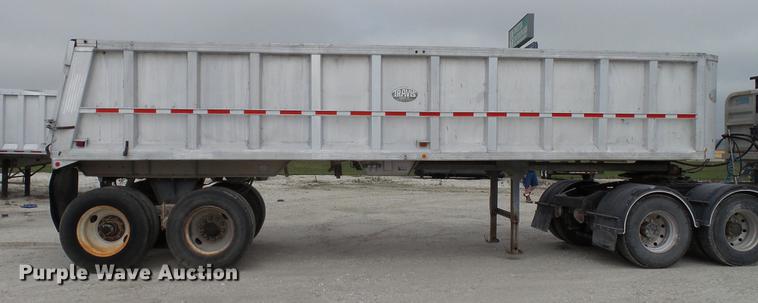 image for item DC2605 1980 Travis end dump trailer