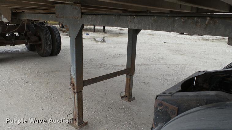 image for item DC2605 1980 Travis end dump trailer