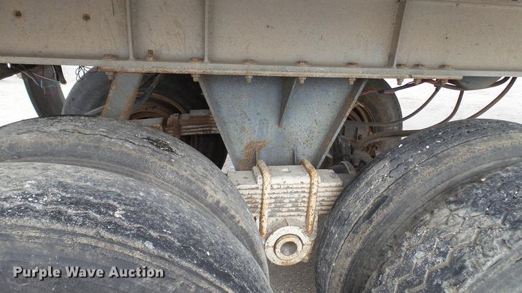 image for item DC2605 1980 Travis end dump trailer