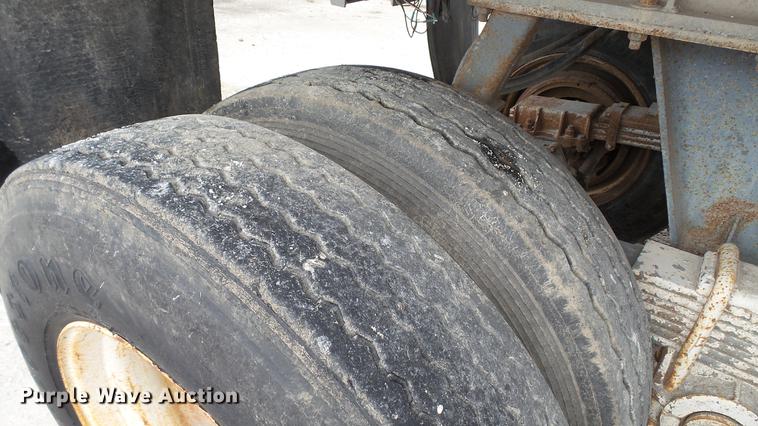 image for item DC2605 1980 Travis end dump trailer