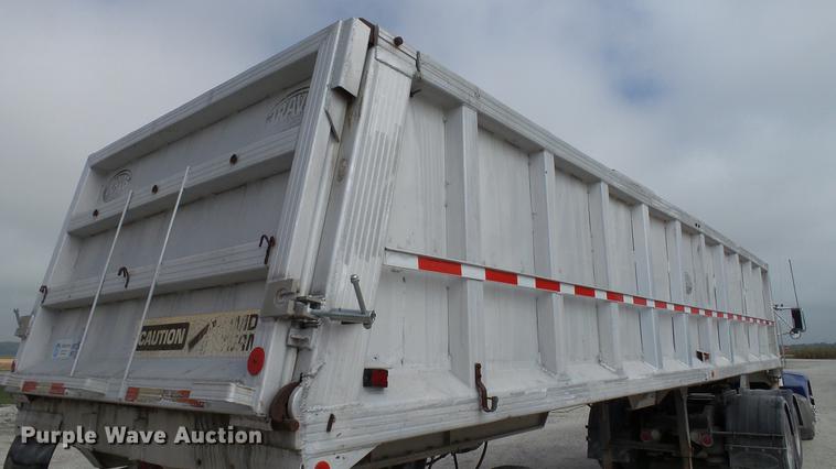 image for item DC2605 1980 Travis end dump trailer
