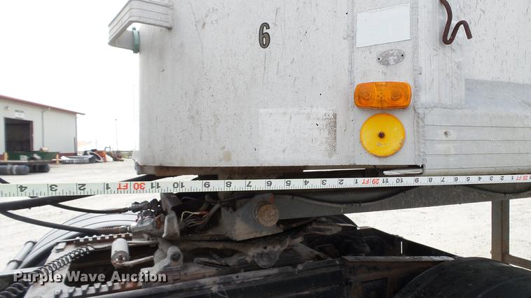 image for item DC2605 1980 Travis end dump trailer