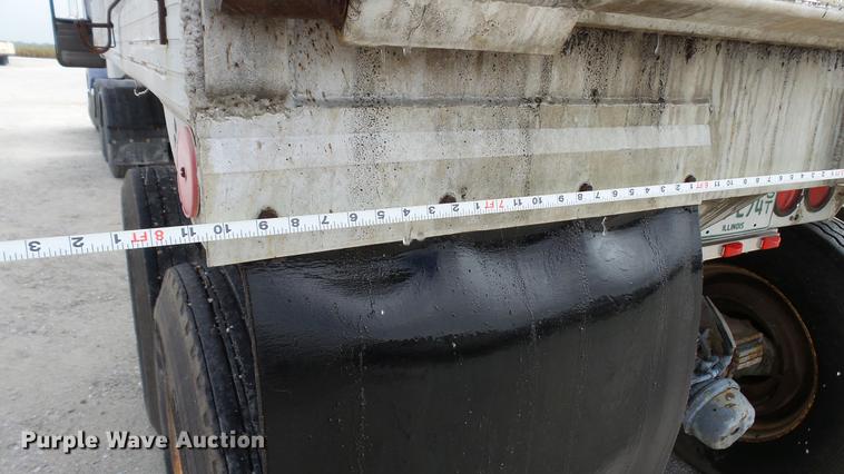 image for item DC2605 1980 Travis end dump trailer