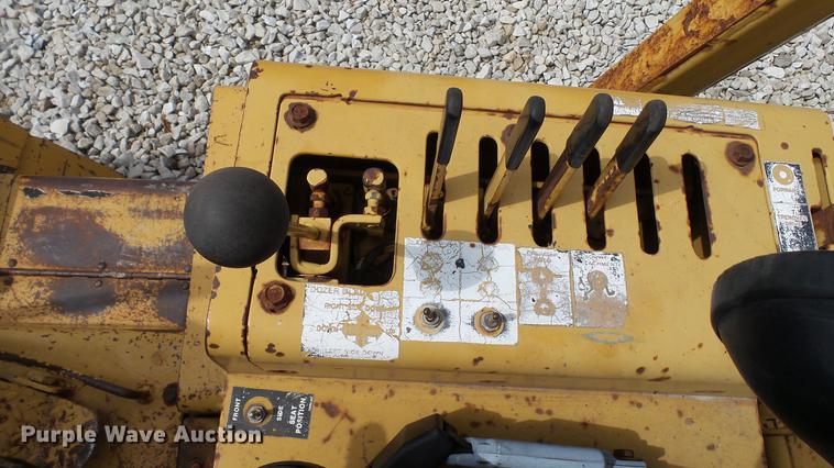image for item DC2606 1992 Vermeer V6050 trencher