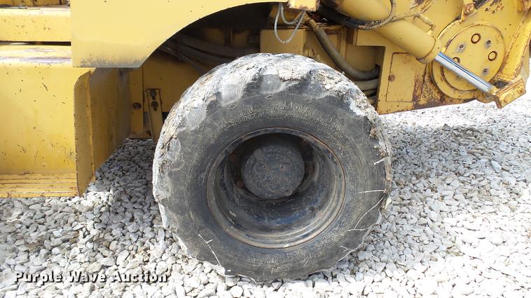 image for item DC2606 1992 Vermeer V6050 trencher