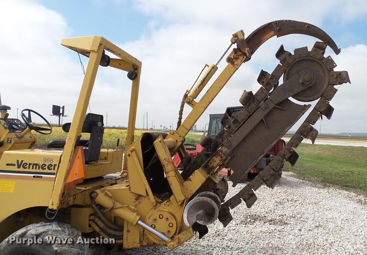 image for item DC2606 1992 Vermeer V6050 trencher