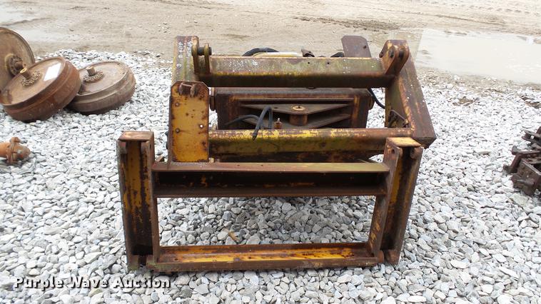 image for item DC2625 Davis 64-3001 vibratory plow assembly