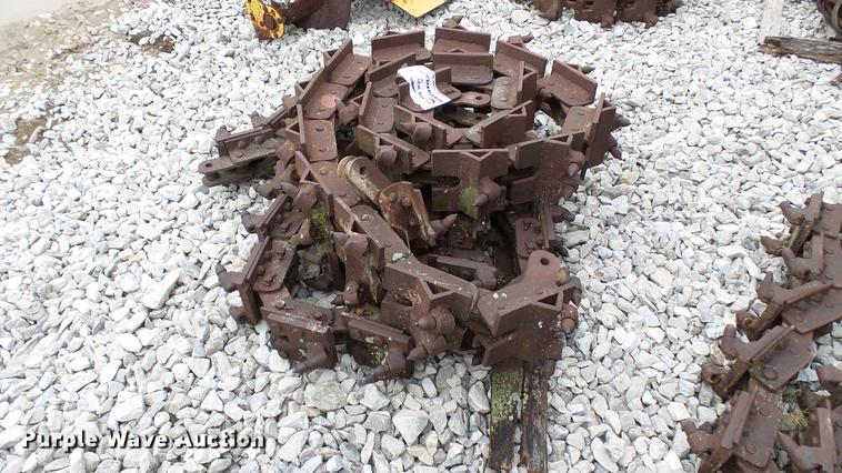image for item DC2628 (2) trencher rock chains
