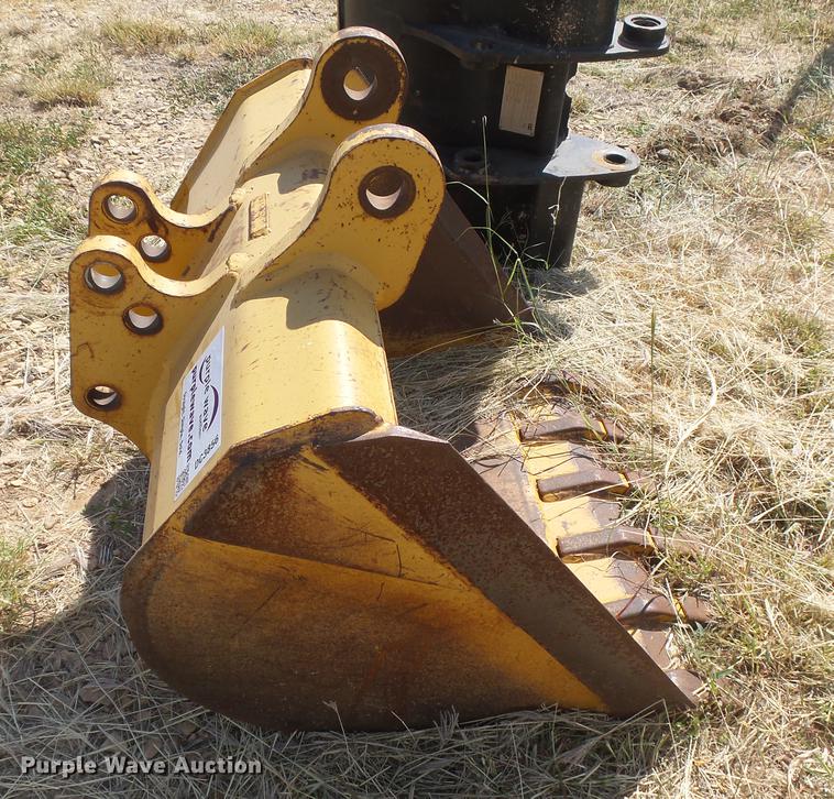 image for item DC3856 36"W bucket