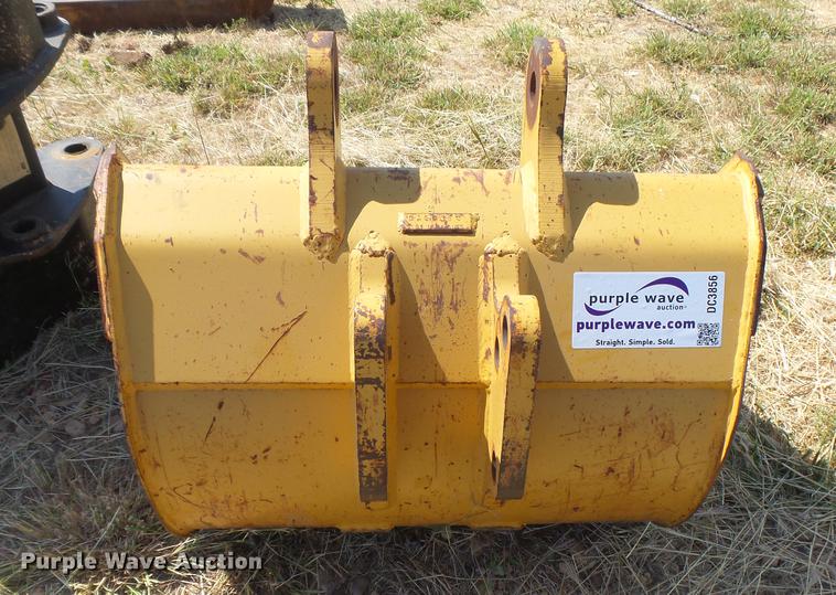 image for item DC3856 36"W bucket