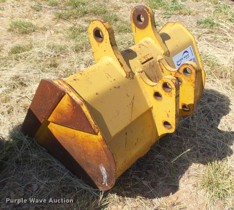 image for item DC3856 36"W bucket