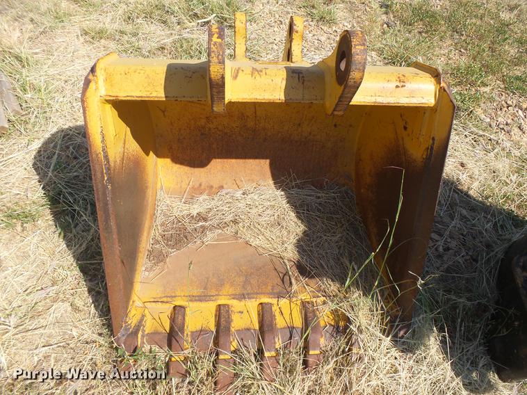 image for item DC3856 36"W bucket