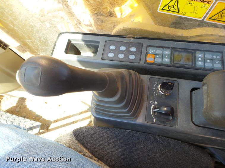 image for item DC3858 2005 Caterpillar 315C L excavator