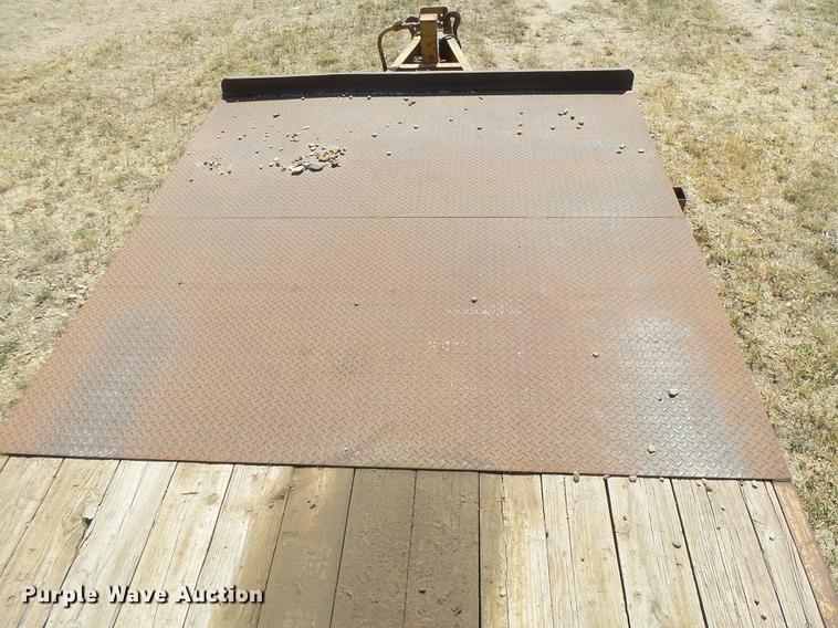 image for item DC3860 2008 Belshe DT256 equipment trailer