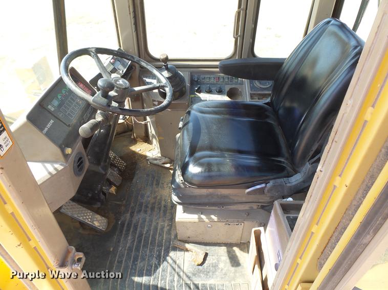 image for item DC3864 1996 John Deere 624G wheel loader
