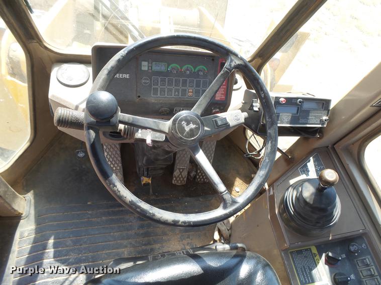 image for item DC3864 1996 John Deere 624G wheel loader