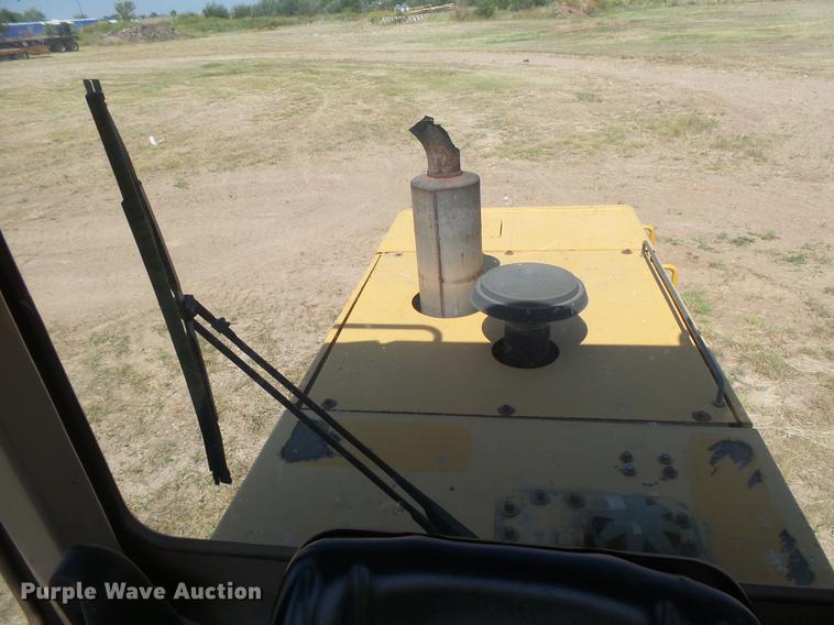 image for item DC3864 1996 John Deere 624G wheel loader