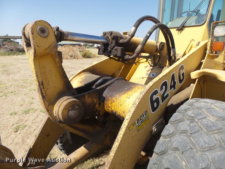 image for item DC3864 1996 John Deere 624G wheel loader