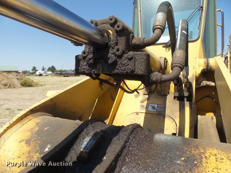 image for item DC3864 1996 John Deere 624G wheel loader