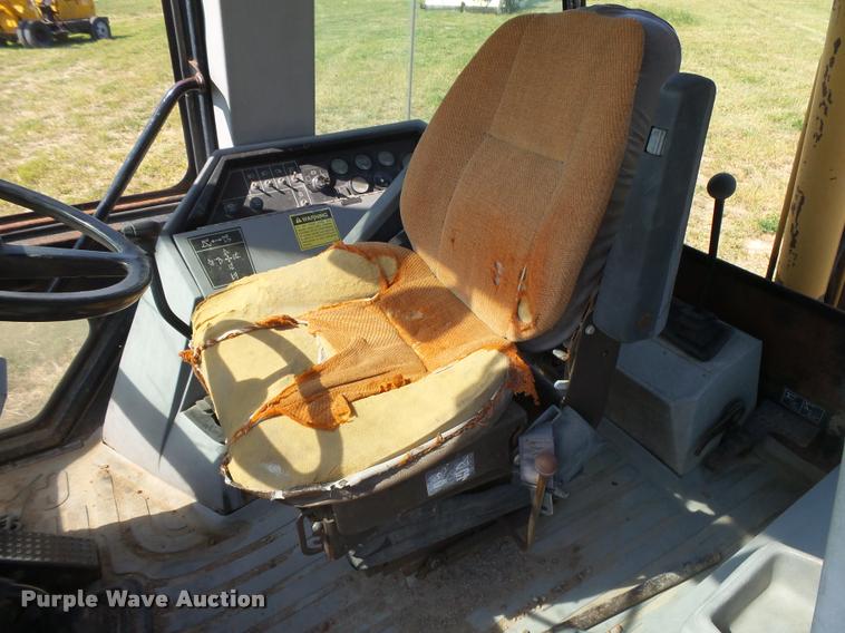 image for item DC3869 1993 Caterpillar 416B backhoe