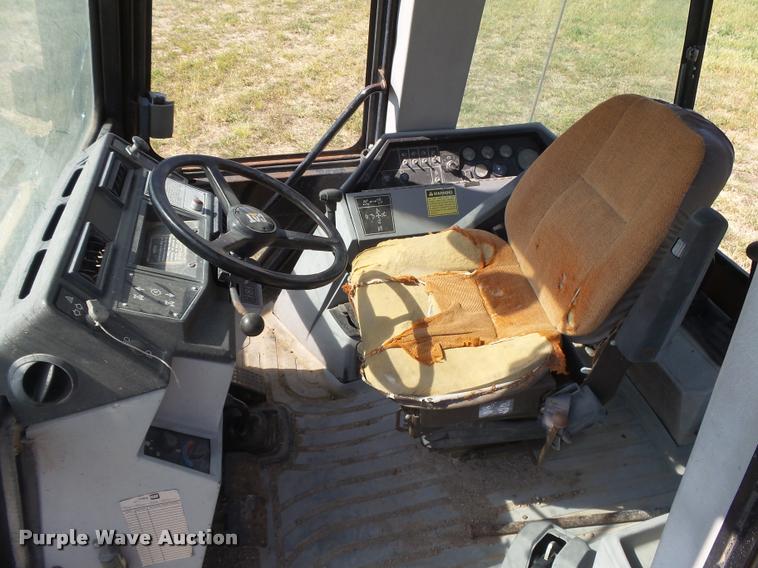 image for item DC3869 1993 Caterpillar 416B backhoe