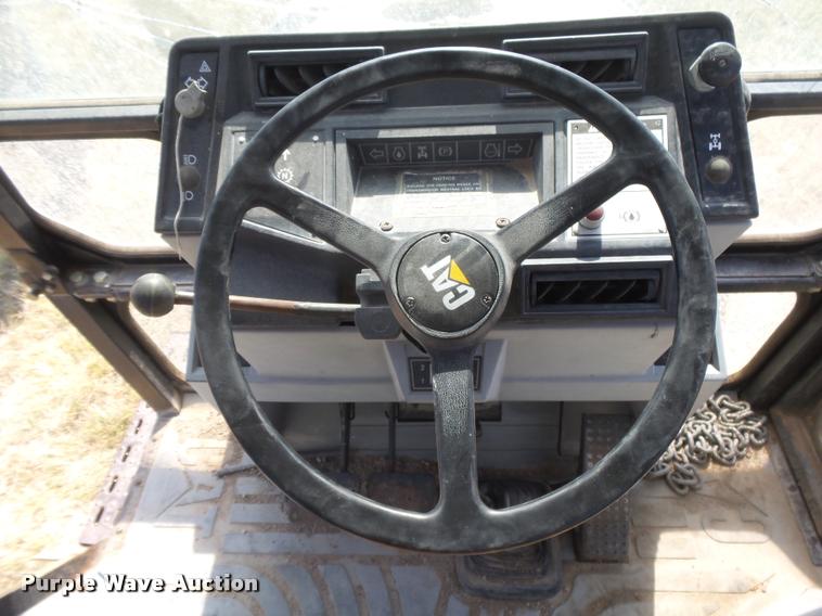 image for item DC3869 1993 Caterpillar 416B backhoe