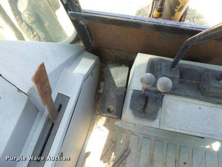 image for item DC3869 1993 Caterpillar 416B backhoe