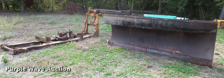 image for item DC5317 Wausaui snow plow