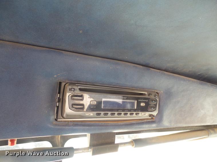 image for item DC5319 1997 Peterbilt 385 service truck