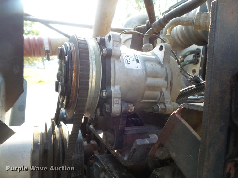 image for item DC5319 1997 Peterbilt 385 service truck