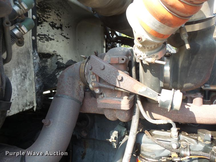 image for item DC5319 1997 Peterbilt 385 service truck