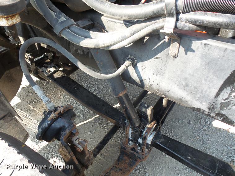 image for item DC5319 1997 Peterbilt 385 service truck