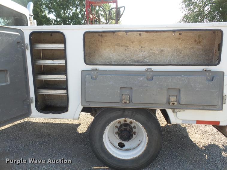 image for item DC5319 1997 Peterbilt 385 service truck