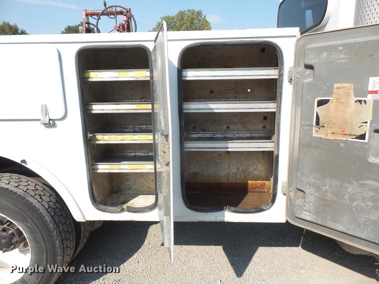 image for item DC5319 1997 Peterbilt 385 service truck