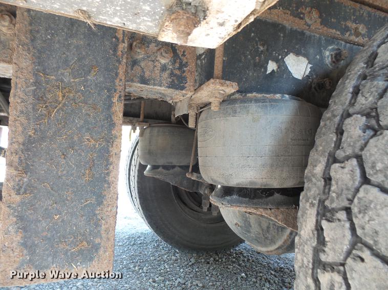 image for item DC5319 1997 Peterbilt 385 service truck