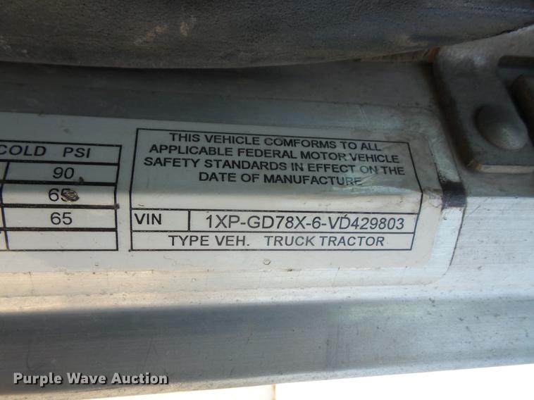 image for item DC5319 1997 Peterbilt 385 service truck