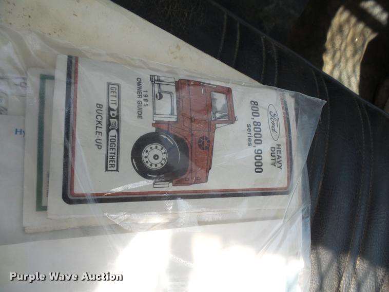 image for item DC5356 1985 Ford F800 bucket truck