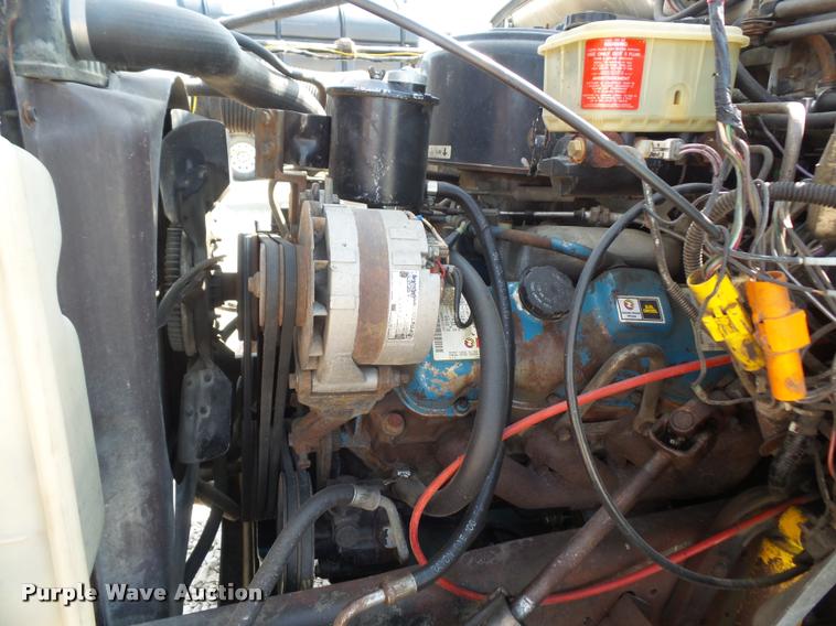 image for item DC5356 1985 Ford F800 bucket truck