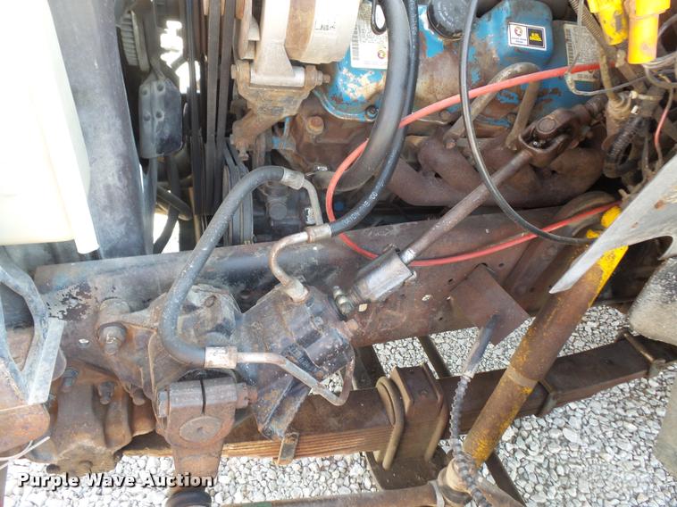 image for item DC5356 1985 Ford F800 bucket truck