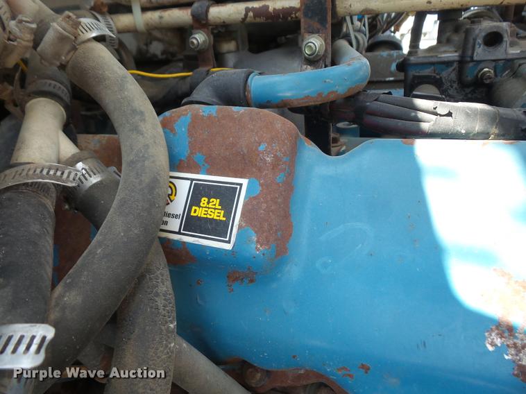 image for item DC5356 1985 Ford F800 bucket truck