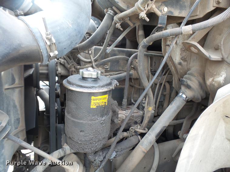 image for item DC5411 1999 International 8100 cab and chassis